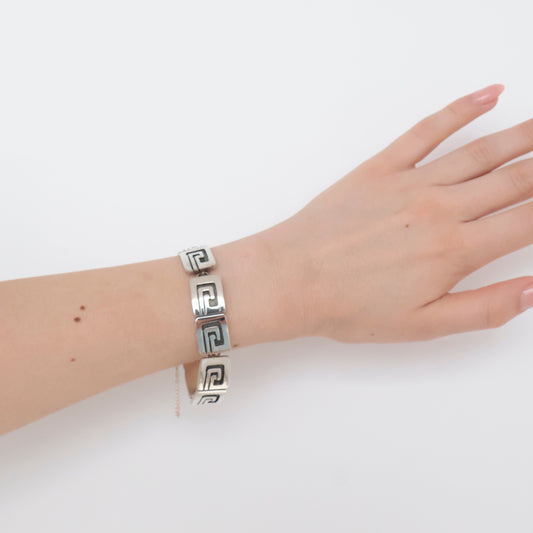 Greek Key Medium